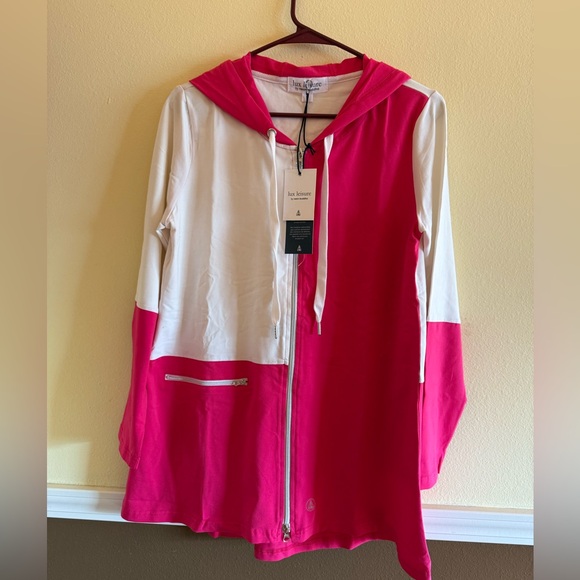 LUX LEISURE by NEON BUDDHA Artful Jacket
NEW with tags - Picture 6 of 9